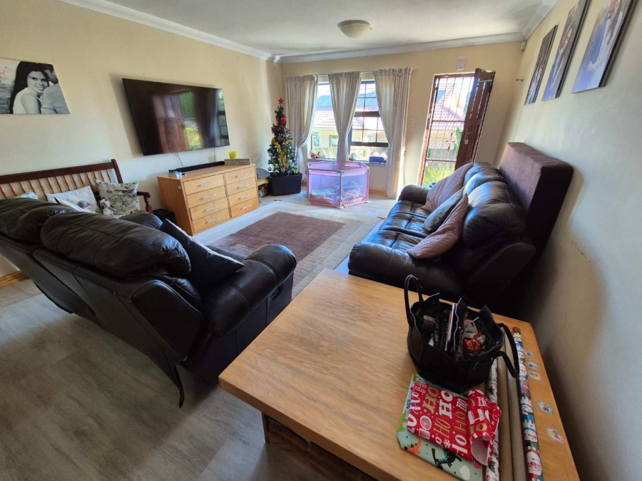 3 Bedroom Property for Sale in Heiderand Western Cape